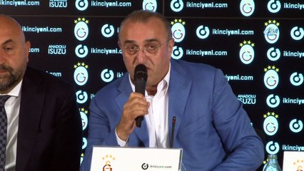 Albayrak: “Alanyaspor, Emre Akbaba için 7 milyon Euro istedi”