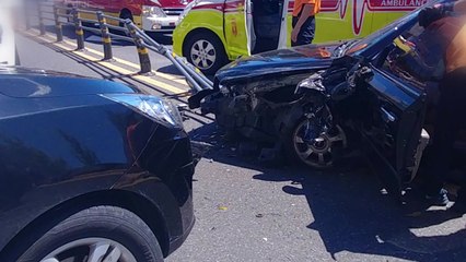 중부고속도로에서 차량 3대 추돌...1명 사망 / YTN