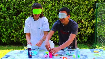 ON FAIT DU SLIME LES YEUX BANDÉS !! JustJonathan