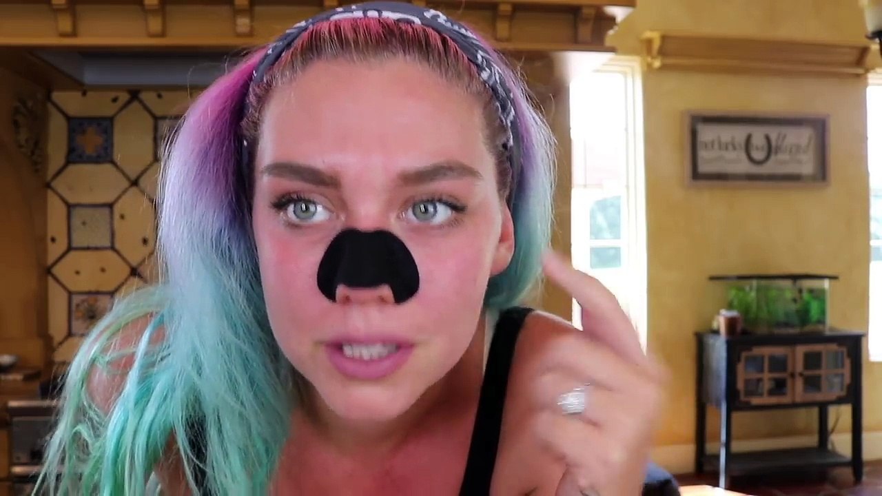 PEELING A BLACK HEAD PEEL OFF UNDER A MICROSCOPE! 1000x ZOOM OMG  SATISFYING