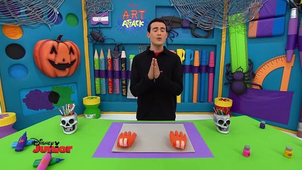 Art Attack - Les mains porte bouquins - Disney Junior - VF