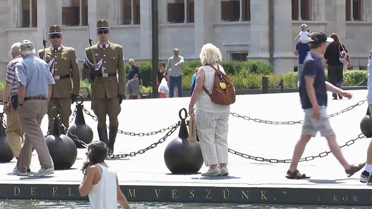 Abschaffung der Geschlechterforschung - 'Christliche Grundwerte in Gefahr'