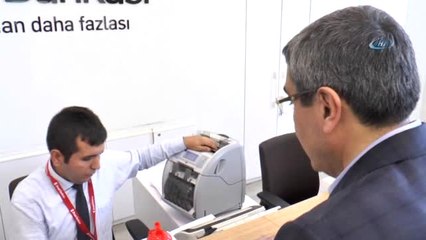 Başkan Özkeçeci Dolar Bozdurdu
