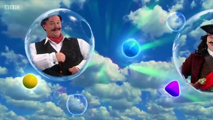 Gigglebiz The Lost Pirate who stumbles across an enemy in the school gym