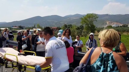 Kamyon emniyet şeridinde duran otobüse çarptı: 4 yaralı - BURSA