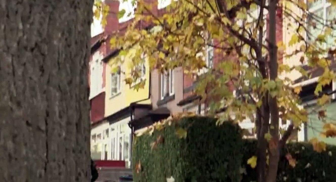 Homes Under the Hammer S20 - Ep19 Tue, 14 June 2016 - Part 01 HD Watch