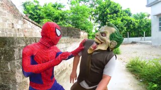 Superhero Action Police Saw Fake Spiderman Bait Superman Police Chase