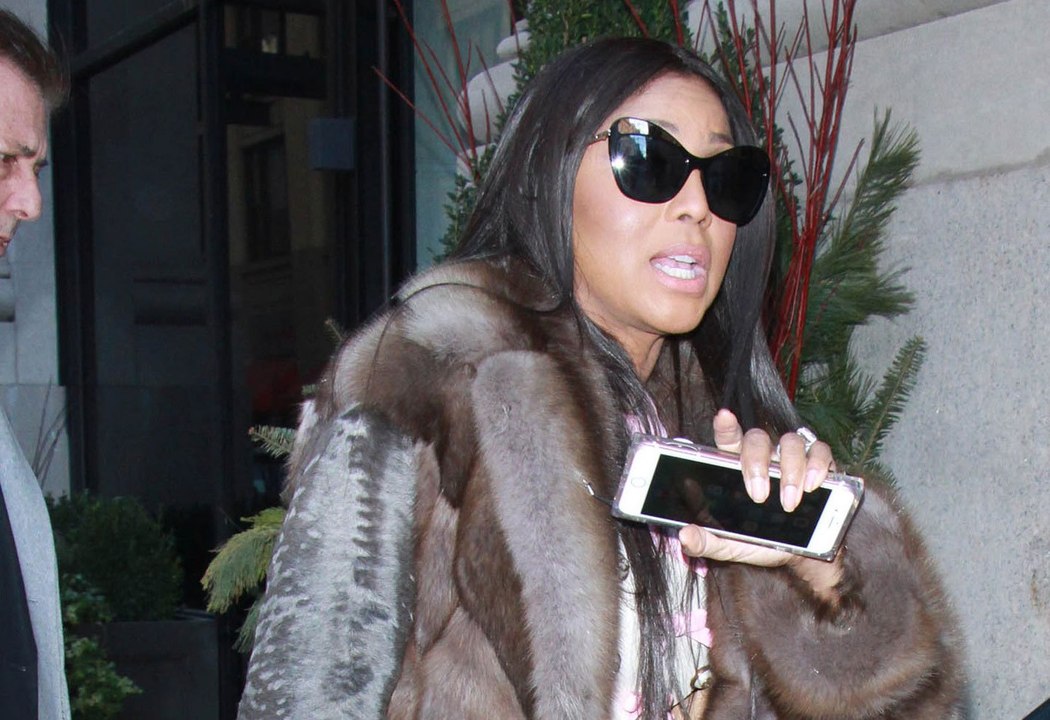 Toni Braxton Forced To Move Wedding Date — New ‘Braxton Family Values’ Trailer