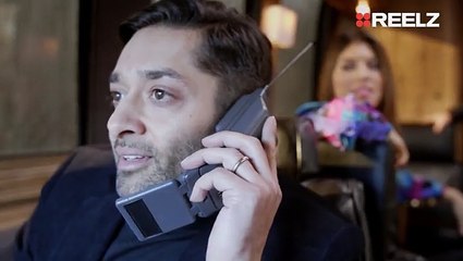 Gloria Estefan ‘Knew The Minute’ She Was Paralyzed After Near-Fatal Bus Crash