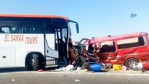 - Mısır'da trafik kazası: 8 ölü, 14 yaralı
