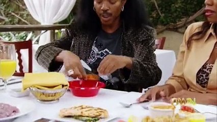Raising Whitley S03 E06
