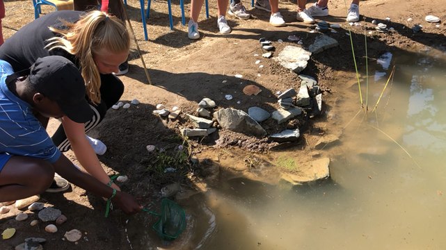 Inauguration de la mare aux têtards au centre les Oyats