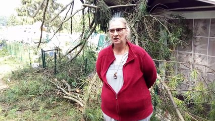 Viviane, propriétaire d'une caravane à Hamoir, explique la situation dans laquelle elle se trouve après la tornade