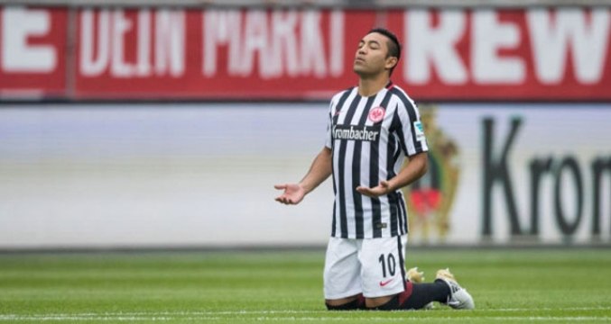 Beşiktaş'ın Yeni 10 Numarası Marco Fabian, İstanbul'a Geldi