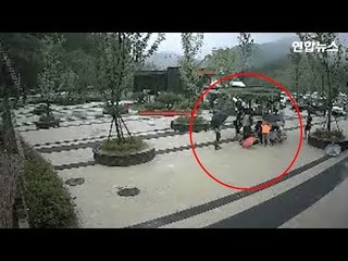 [제보] 홍천서울휴게소 응급환자 심폐소생술 인명구조 / 연합뉴스 (Yonhapnews)