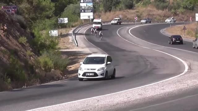 Deprem Farkındalığı İçin Bin Kilometre Pedal Çevirdiler
