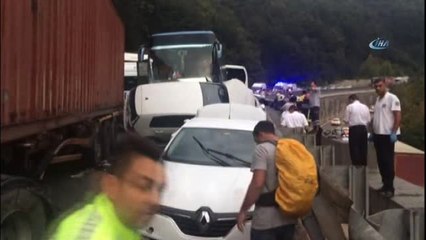 Bursa'da Zincirleme Kaza: 1 Ölü, Çok Sayıda Yaralı