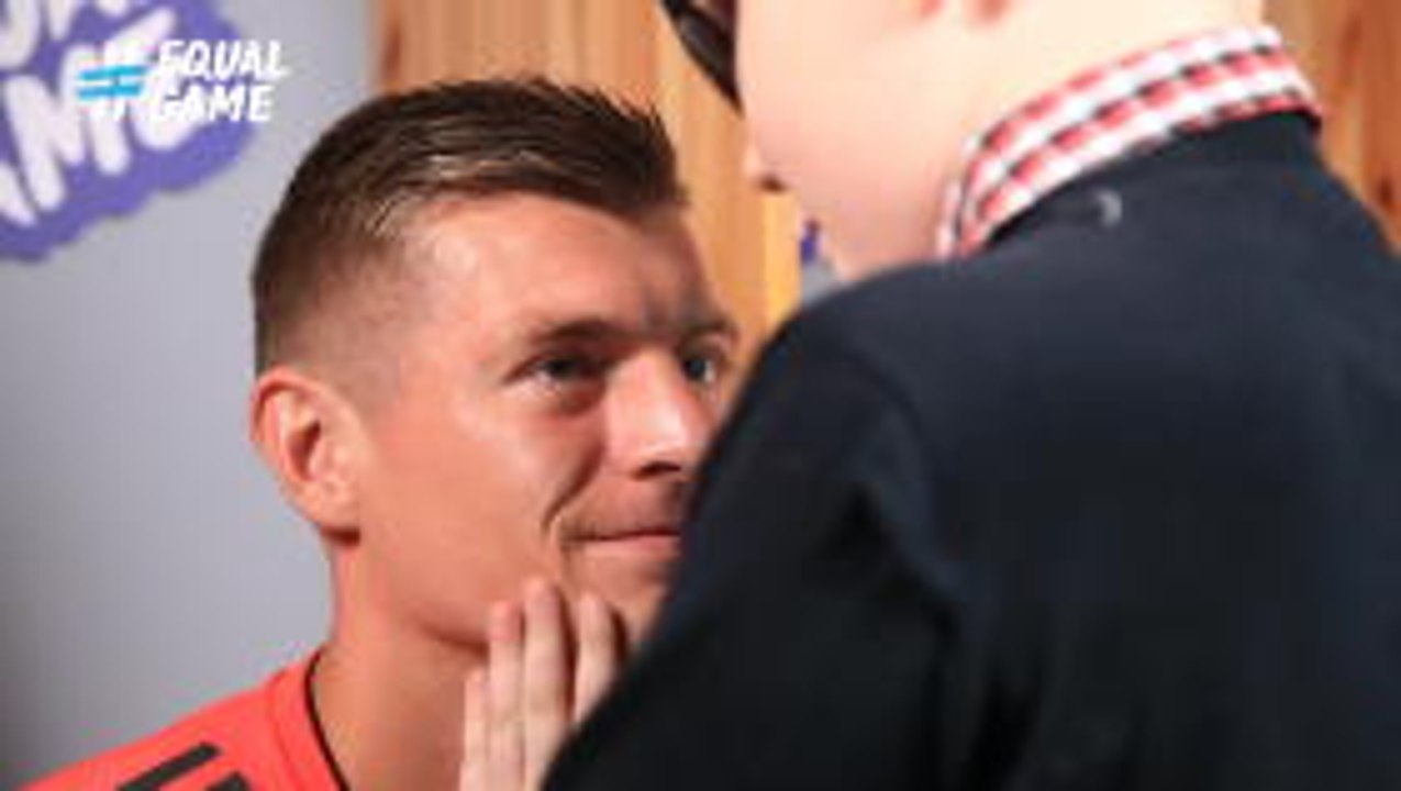 Griezmann and Kroos interview visually impaired children in Tallinn before Super Cup