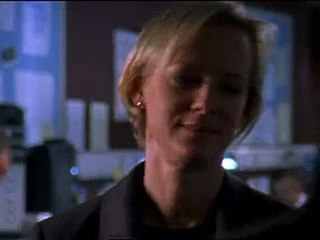 Wire in the Blood S01E01