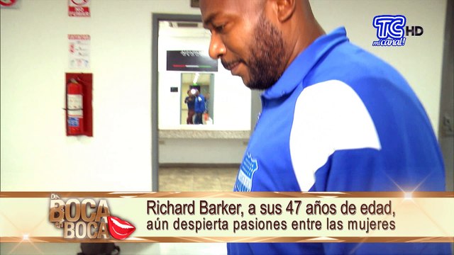 Richard Barker, a sus 47 años de edad, aún despierta pasiones entre las mujeres