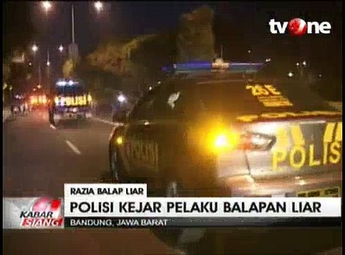 Aksi Kejar-kejaran Polisi dengan Pelaku Balap Liar