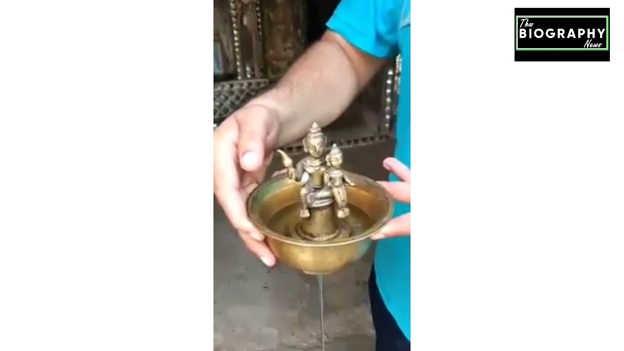 यह मूर्ति भारतीय वास्तुकला की उत्कृष्ट रचना है ।