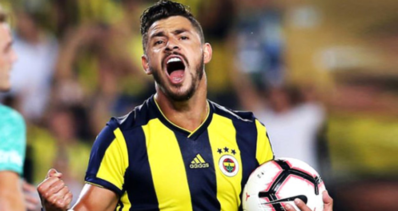Son Dakika! Fenerbahçe, Giuliano'nun Transferi İçin Görüşmelere Başladığını KAP'a Bildirdi