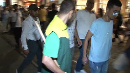 Taksim’de temizlik işçisinden insanlık dersi
