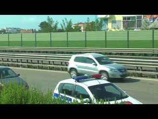 Treni perplas makinen ne Golem plagoset nje familje