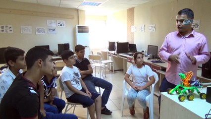 Siverekli öğrenciler ses komutu ile hareket eden robot üretti