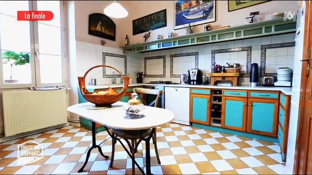 Chasseurs d'appart : Une pièce ancienne d'une maison provoque les moqueries de Stéphane Plaza- Regardez