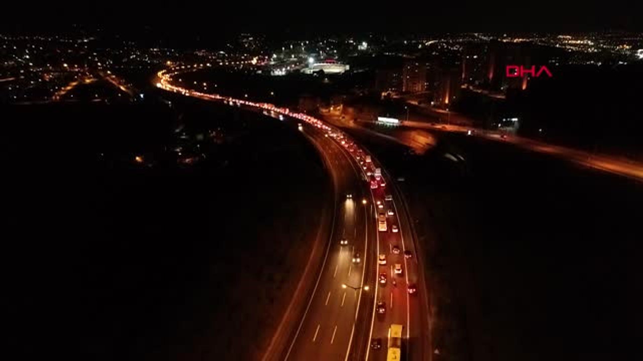 Kocaeli'de Otoyolda Bayram Yoğunluğu Hd