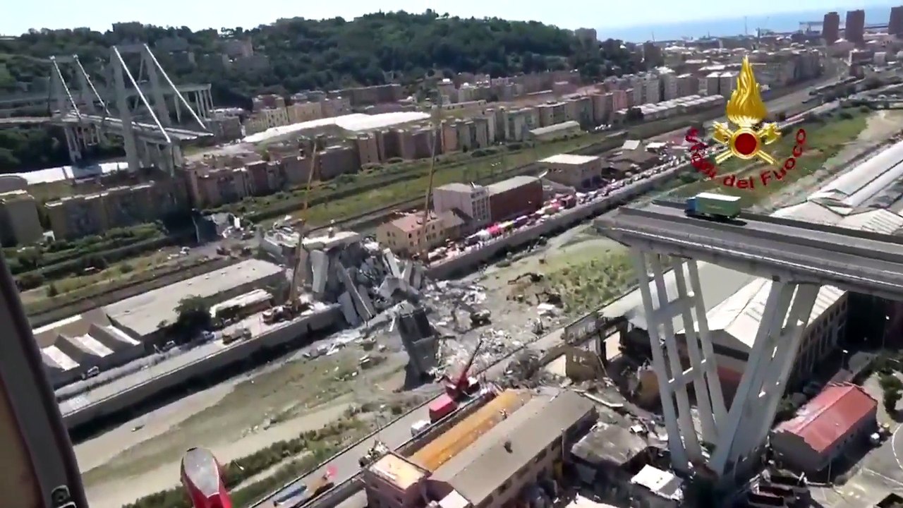 Elevan el número de fallecidos en el puente de Génova a 41 tras encontrar a una familia bajo los escombros