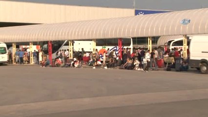 Bayram Tatilini Memleketinde Geçirmek İsteyenler Otobüs Terminalinin Yolunu Tuttu