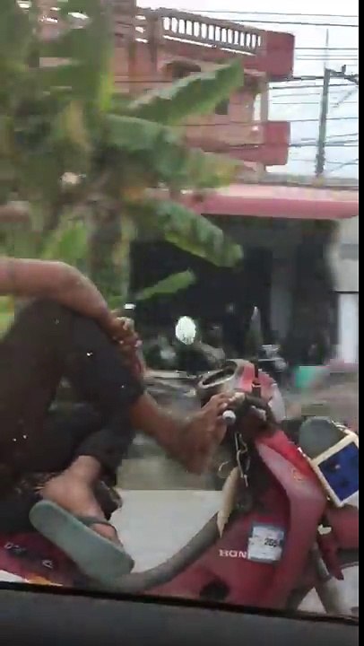 Conduire un scooter sans les mains !