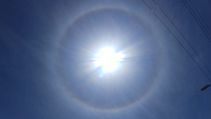 [영상] 주말 하늘 수놓은 '둥근 무지개'...비 올까? / YTN