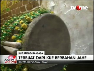 Sebuah Hotel di Batam Pamerkan Bedug Raksasa dari Kue