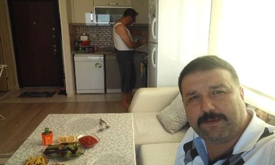 Zabıta Memuru, Arkadaşını 10 Bıçak Darbesiyle Öldürdü