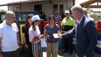 Validen çocuklara 'kırmızı düdük'