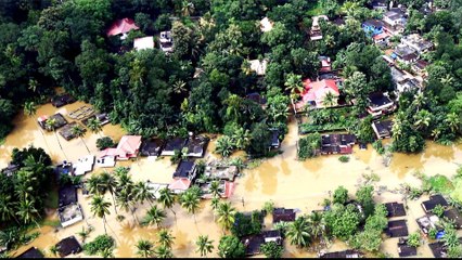 Kerala floods: Thousands await rescue as death toll crosses 200