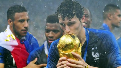 Un maire demande aux Bleus champions du monde de refuser leur Légion d'honneur