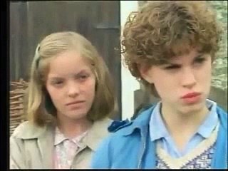 Famous five - E 16 - Five Get Into A Fix