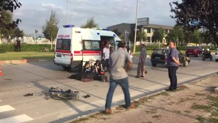 Otomobilin Çarptığı Bisiklet Sürücüsü Hayatını Kaybetti