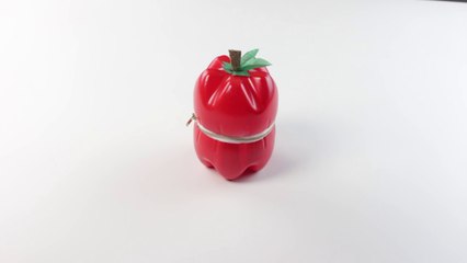 Come fare astucci a forma di frutta con bottiglie di plastica