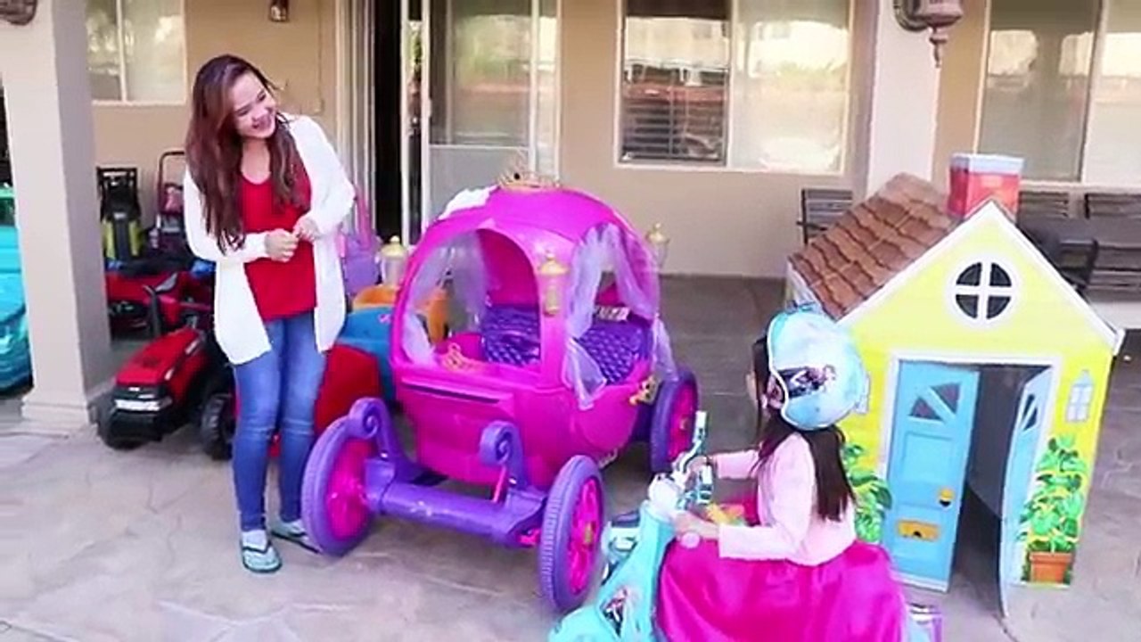 Emma Pretend Play with Disney Frozen Scooter Ri...