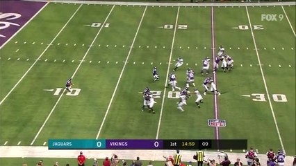 First-rounder Mike Hughes zooms through D on 30-yard return
