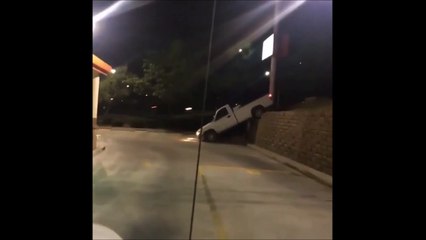 Lui il avait vraiment besoin d'un McDo... Fou