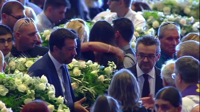 Itália se despede das vítimas do viaduto que desabou em Gênova