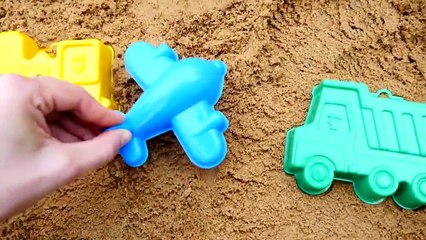 Aprende los colores con moldes de barro. Videos de juguetes.