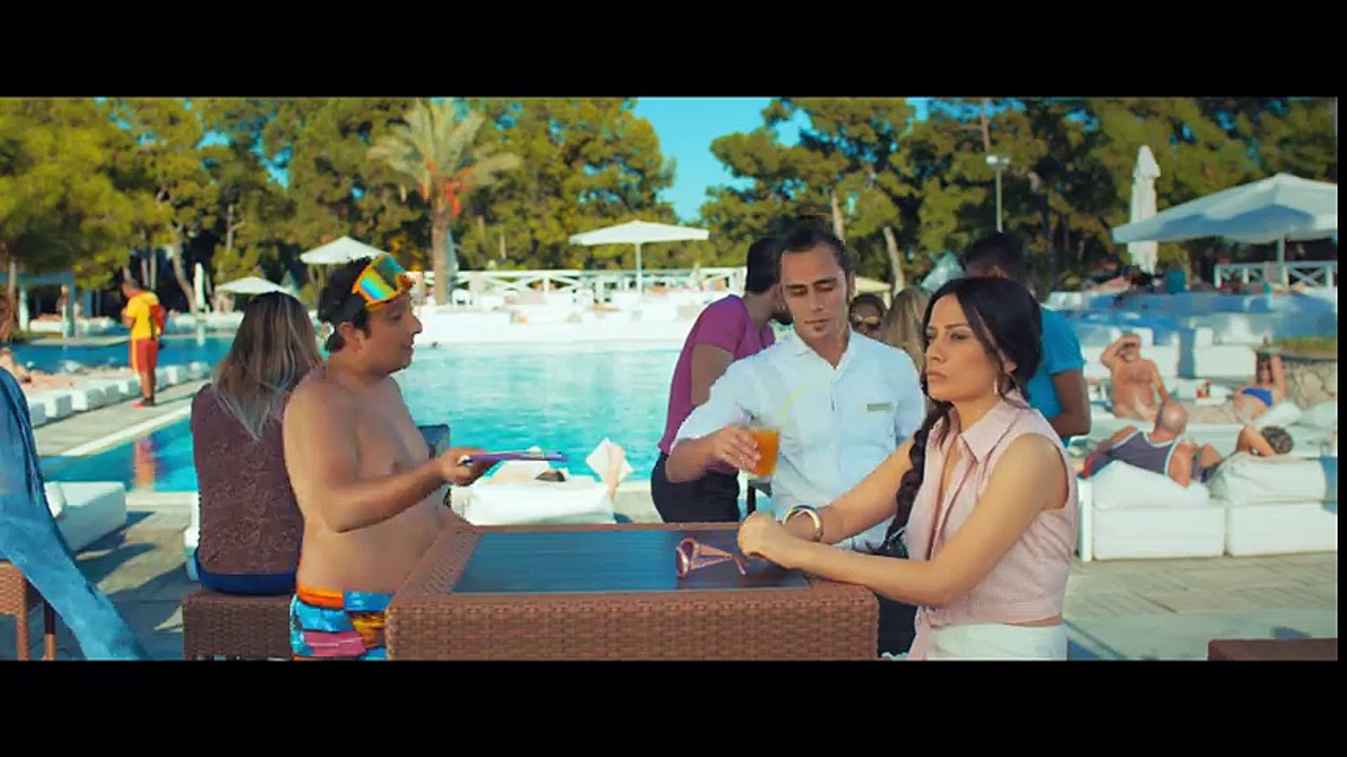 ⁣İrem Derici - Sevimli (Bekar Bekir Film Müziği)